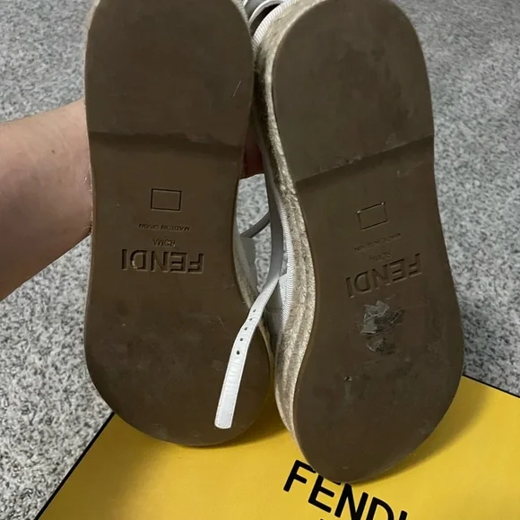 Fendi White Sandals Size 37.5 - Picture 5 of 5